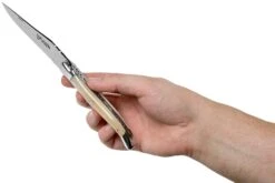 Laguiole En Aubrac Classic 12cm Corne L0212PCI-FSI1 -Couteaux Prestige Magasin AUL0212PCI FSI1 08 laguiole en aubrac v201908