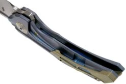 Bestech Vigil BT2201B Blue Blasted Titanium, Satin Couteau De Poche, Kombou Design -Couteaux Prestige Magasin BHBT2201B 05 bestech