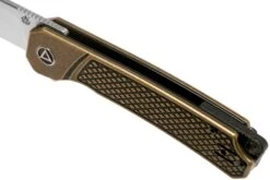 QSP Knife Osprey QS139-D1 Textured Brass, Satin, Couteau De Poche 15 QSP Knife Osprey QS139-D1 Textured Brass, Satin, Couteau De Poche -Couteaux Prestige Magasin QS139 D1 07 qsp knife